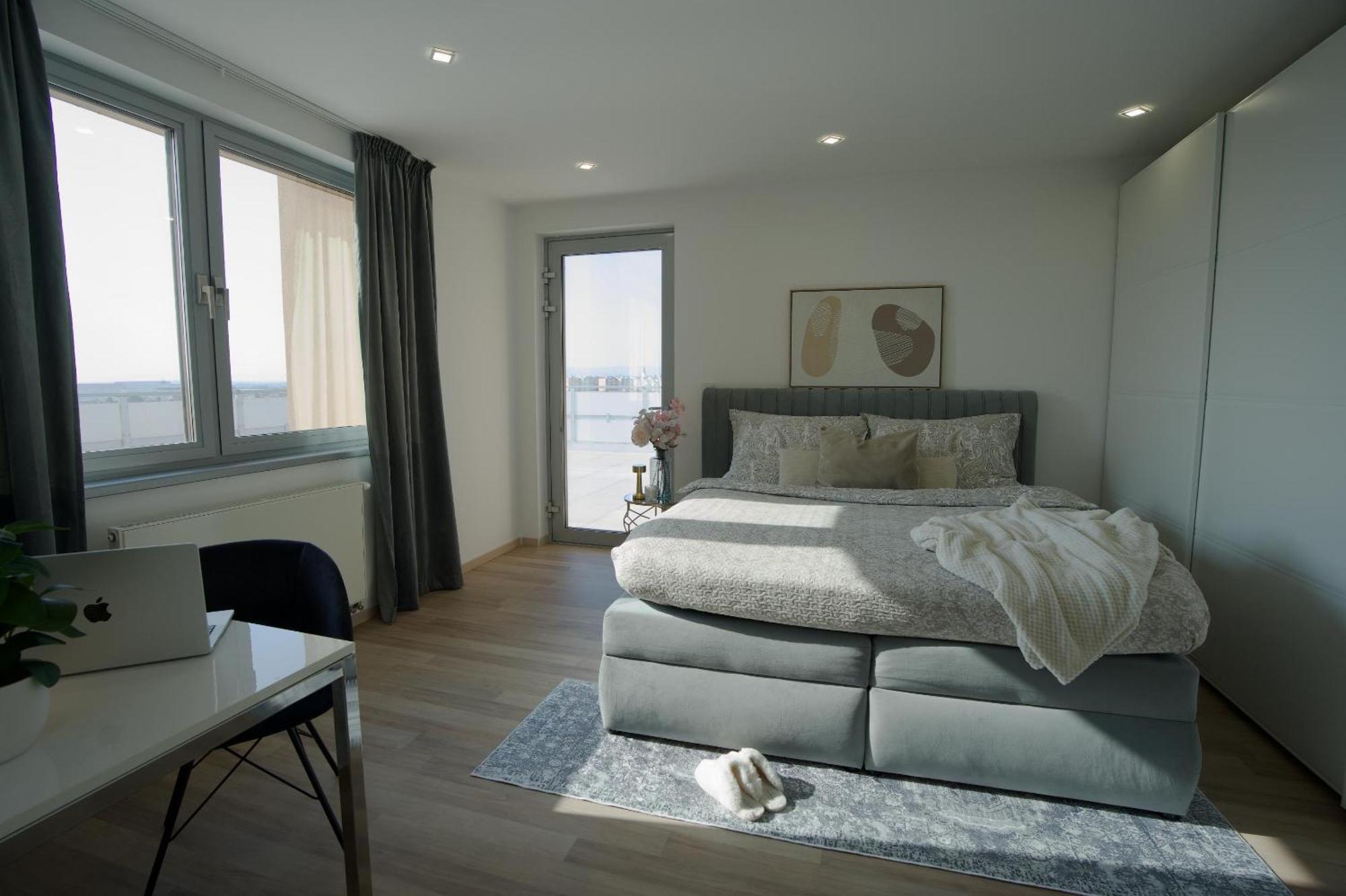 Luxusny Penthouse Nad Jazerami 230 M2, 3x Garaz, Wifi 公寓 塞内奇